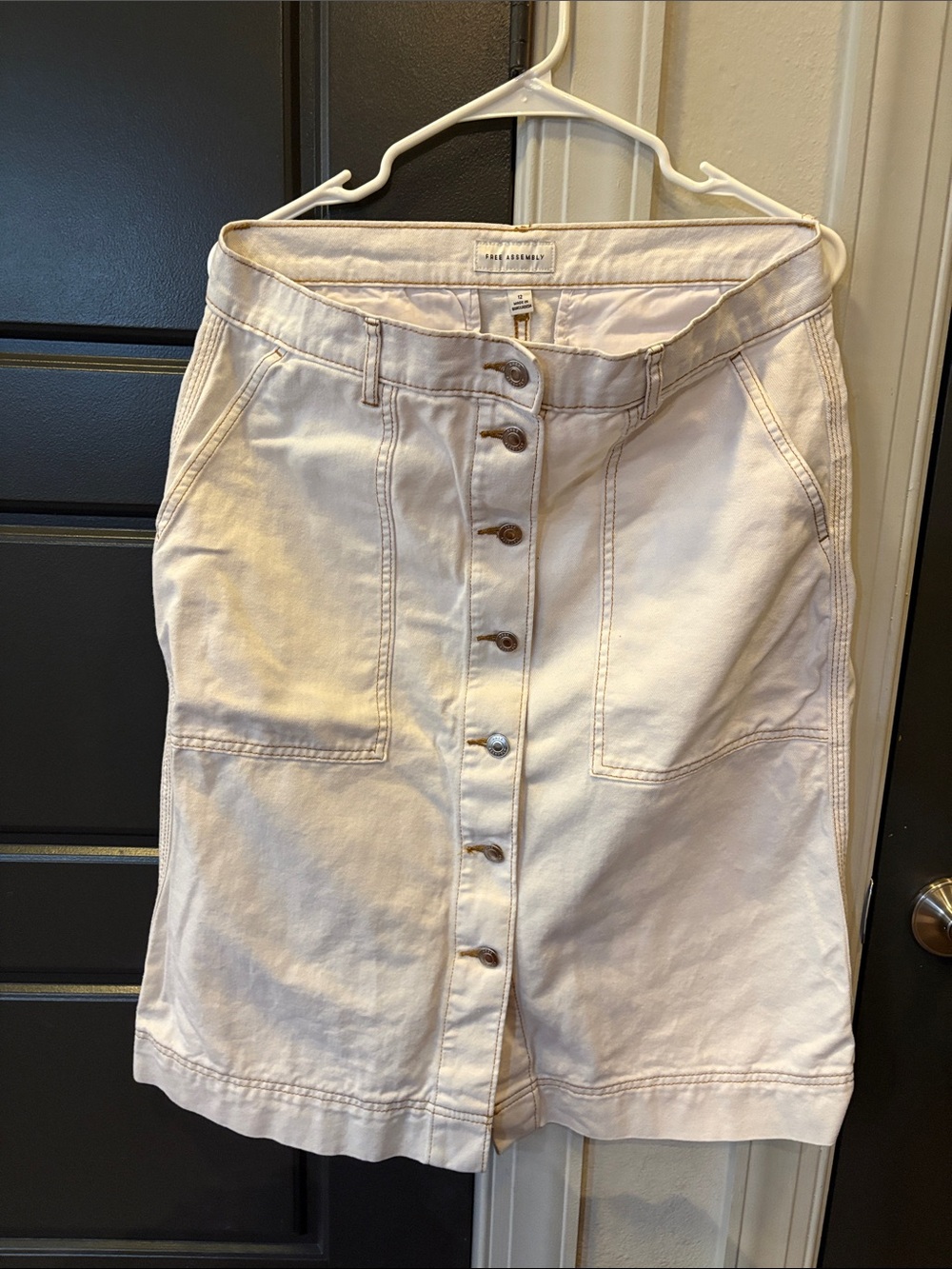 Blank Button-Front Cream Denim Skirt